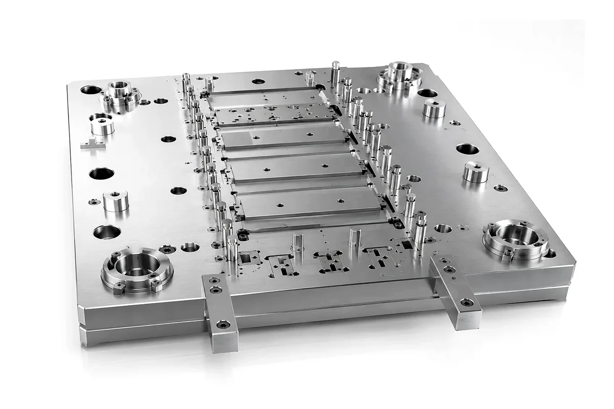 Progressive and single-stage stamping die tooling